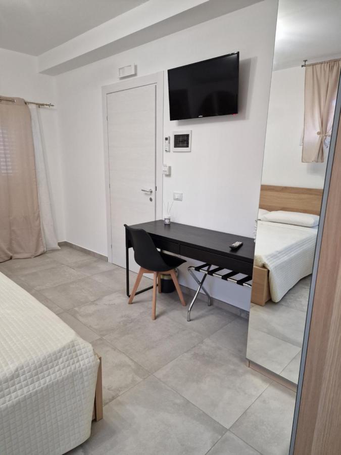 Villa Eden, Bed And Breakfast Cinisi Bagian luar foto